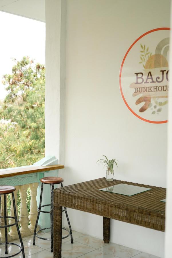 بيت شباب Bajo Bunkhouse لابوان باجو المظهر الخارجي الصورة