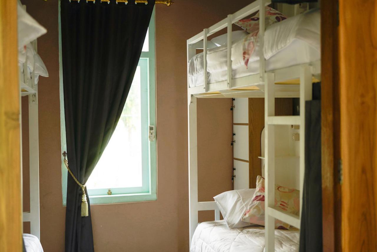 بيت شباب Bajo Bunkhouse لابوان باجو المظهر الخارجي الصورة
